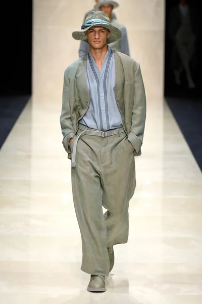 Look 2